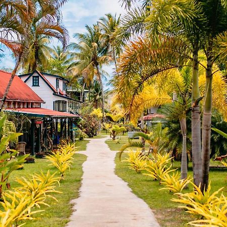 Plantage Resort Frederiksdorp 帕拉马里博 外观 照片