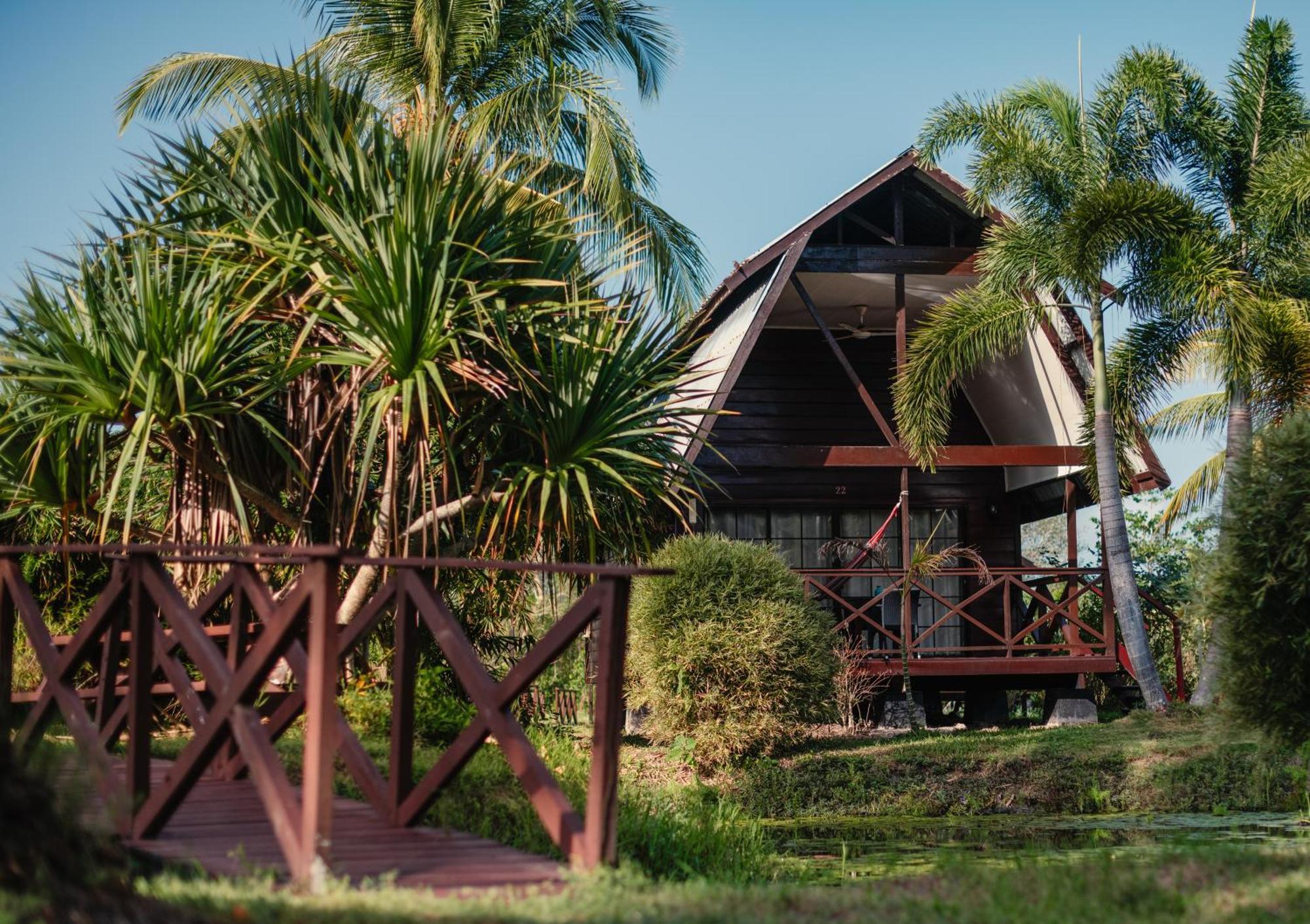 Plantage Resort Frederiksdorp 帕拉马里博 外观 照片