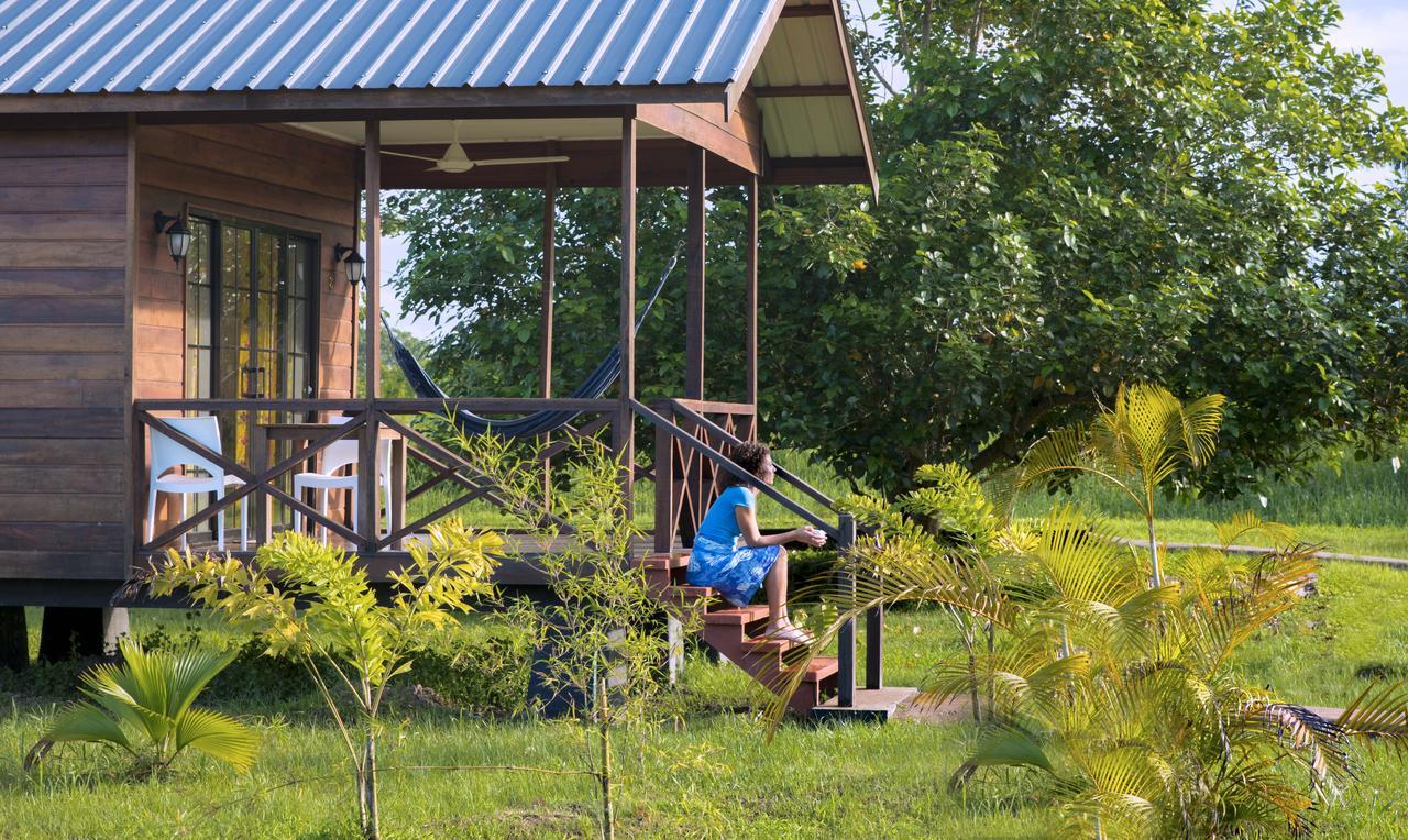 Plantage Resort Frederiksdorp 帕拉马里博 外观 照片