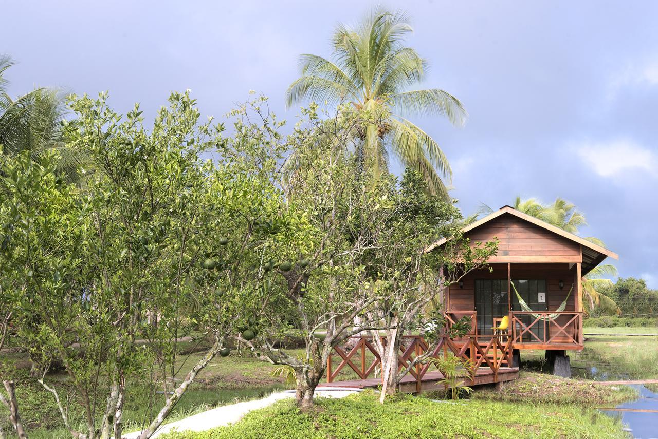 Plantage Resort Frederiksdorp 帕拉马里博 外观 照片
