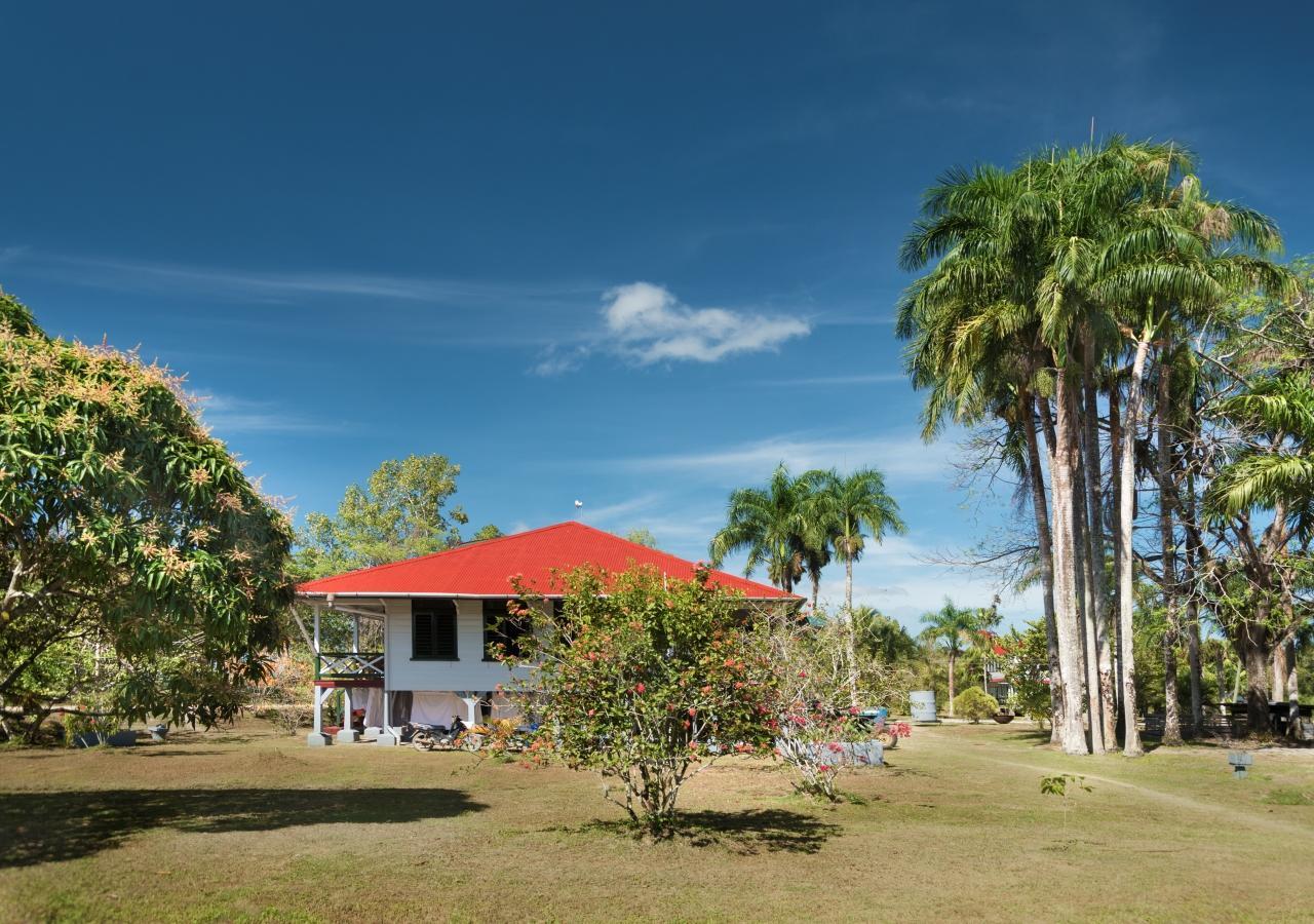 Plantage Resort Frederiksdorp 帕拉马里博 外观 照片
